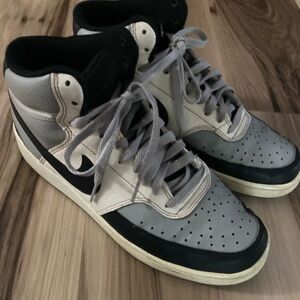 Nike Court Vision Mid Shoes Mens Size 9 Leather DN3577-002 Basketball Sneakers